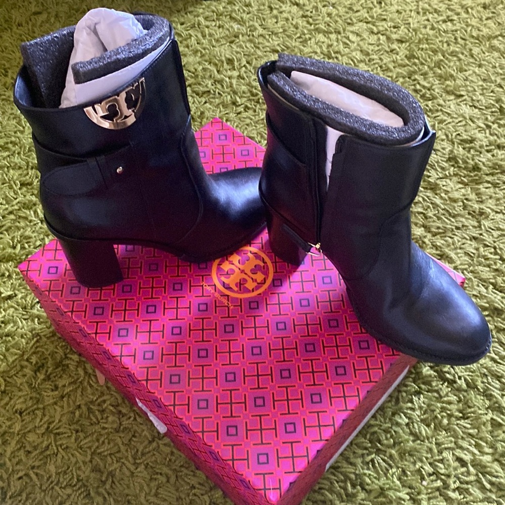 Tory Burch Sidney bootie